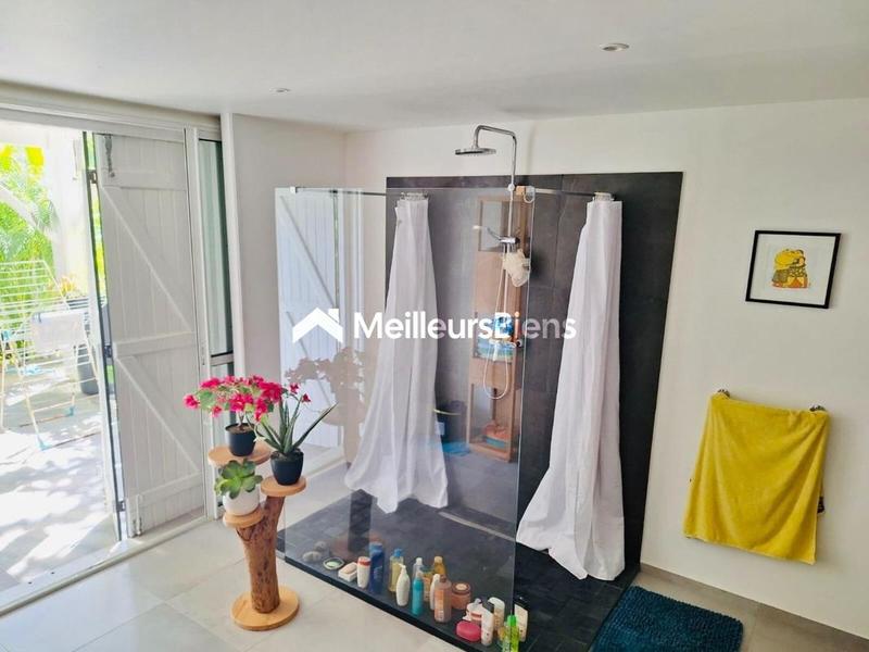 Villa - 163 m² - 6 pièces