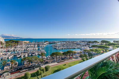 Appartement - 90 m² - 3 pièces