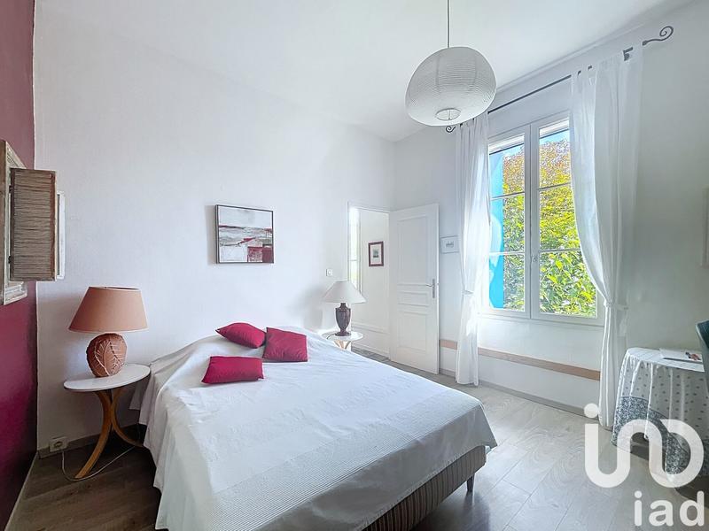 Maison - 217 m² - 8 pièces