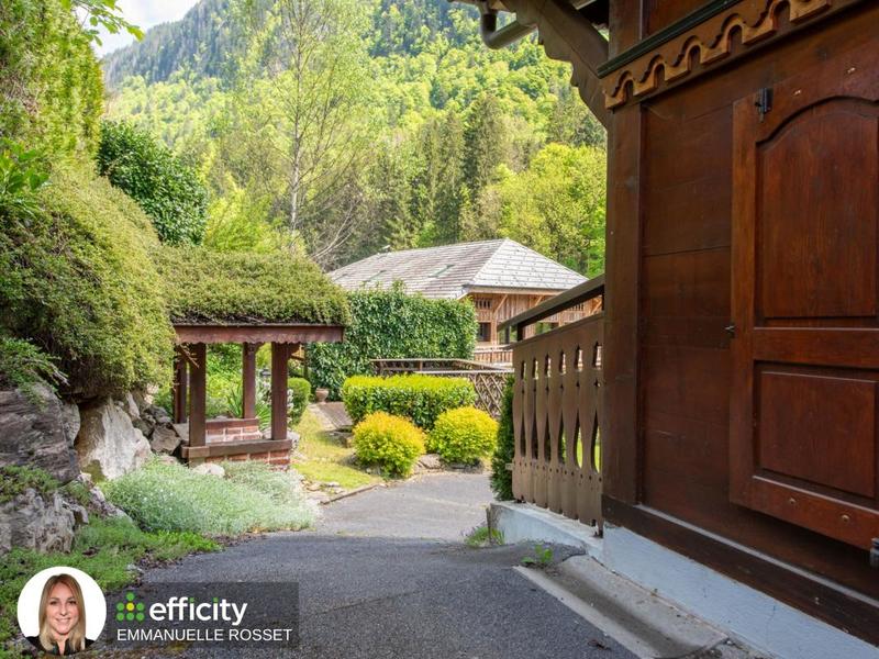 Maison - 171 m² - 6 pièces