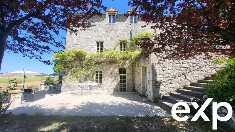 Manoir - 330 m² - 9 pièces