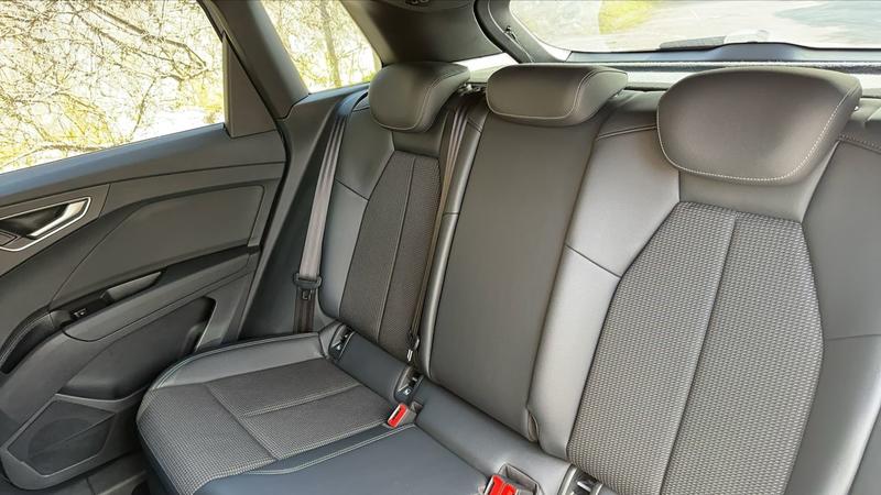 Audi Q4 e-tron 40 204 82 Kwh s-Line - Entretien constructeur