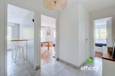 Appartement - 85 m² - 4 pièces