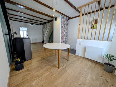 Maison - 85 m² - 5 pièces