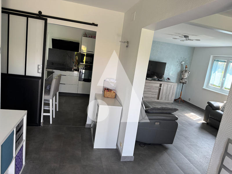 Maison - 104 m² - 5 pièces