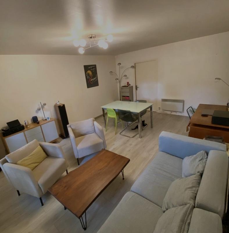 Appartement - 84 m² - 4 pièces