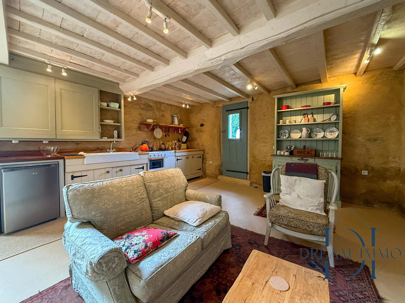 Maison - 704 m² - 22 pièces