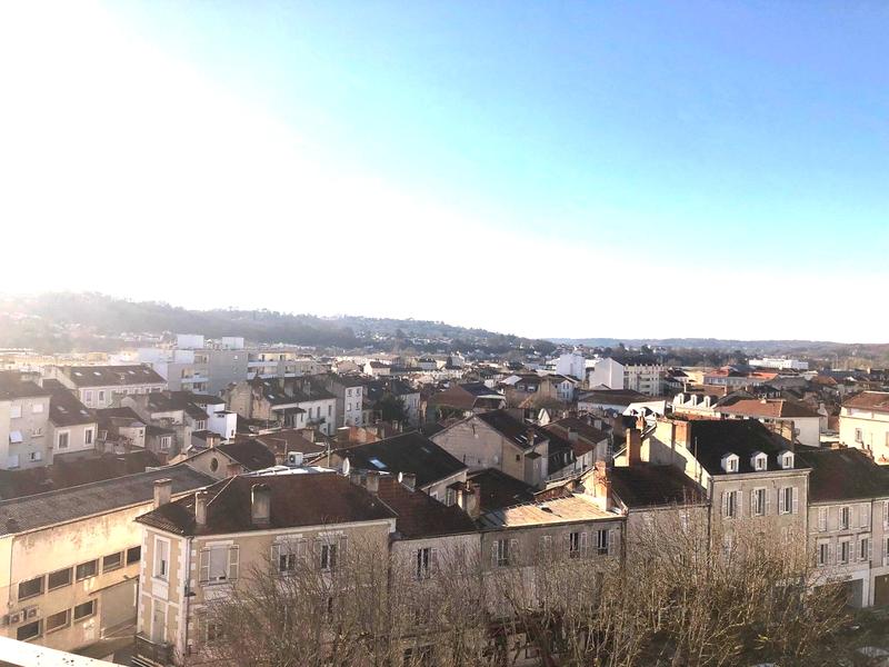 Appartement - 143 m² - 6 pièces