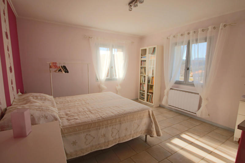 Maison - 170 m² - 5 pièces