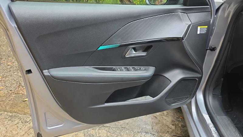 Peugeot 208 1.2 PureTech 100 Allure