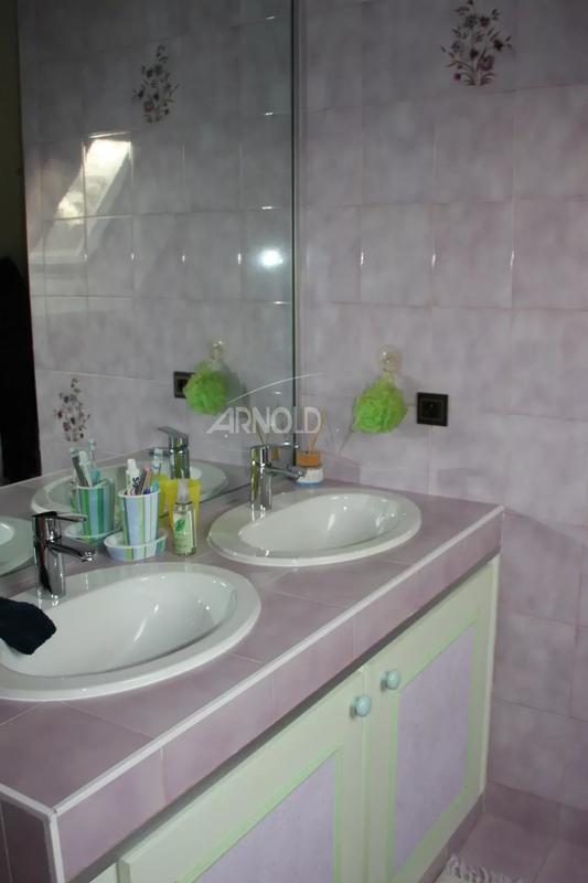 Maison - 113 m² - 8 pièces