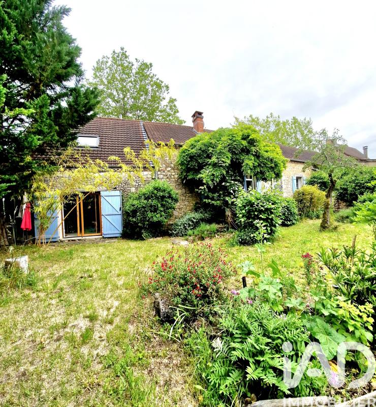 Maison - 210 m² - 6 pièces