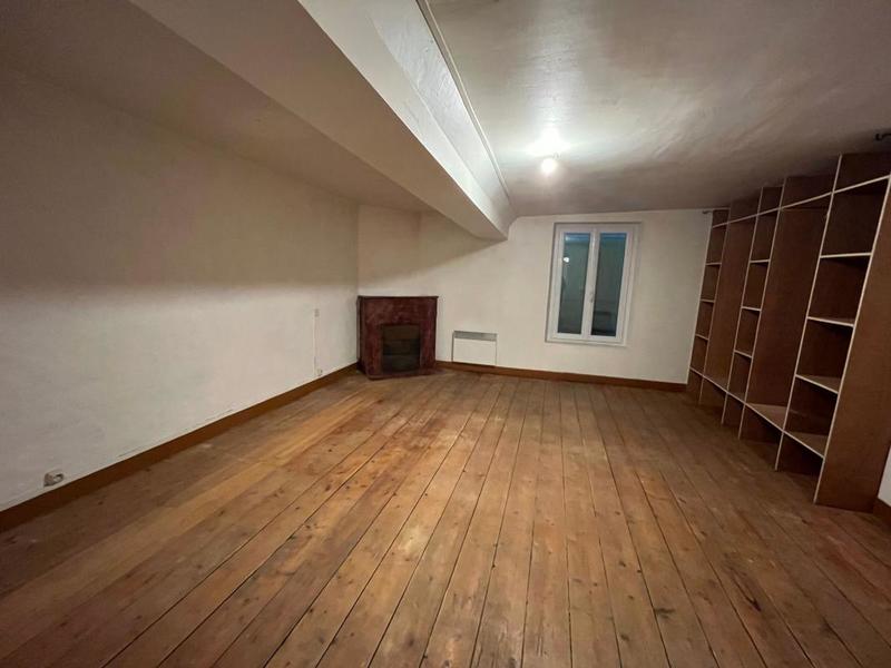Maison - 90 m² - 3 pièces