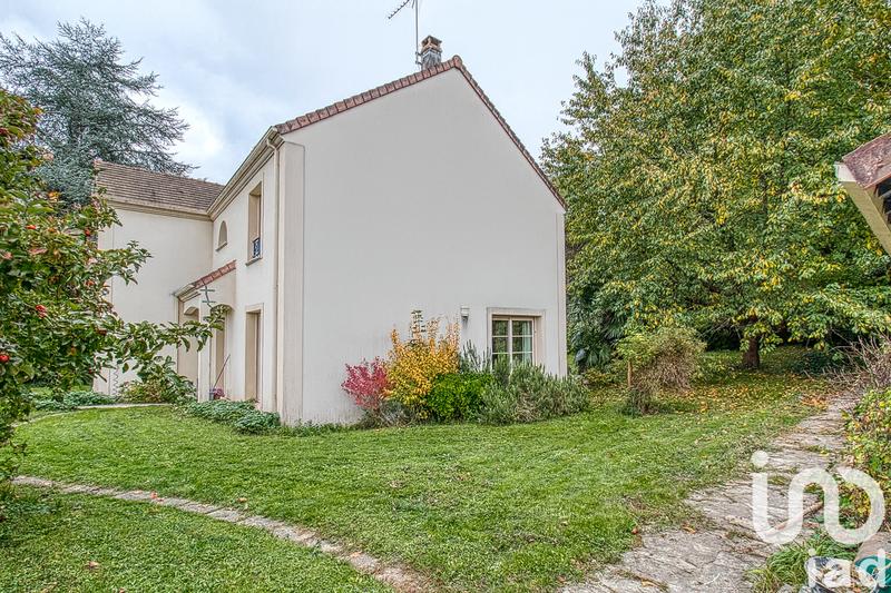 Maison - 194 m² - 9 pièces