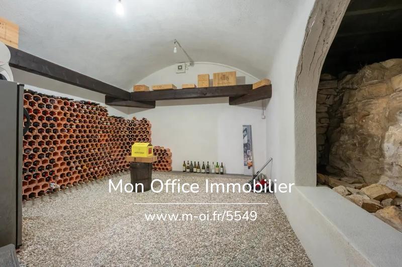 Propriété - 375 m² - 10 pièces