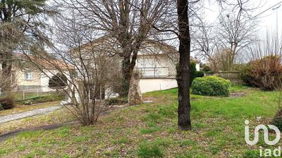 Maison - 237 m² - 6 pièces