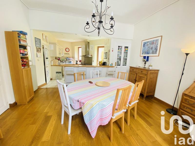 Maison - 177 m² - 9 pièces