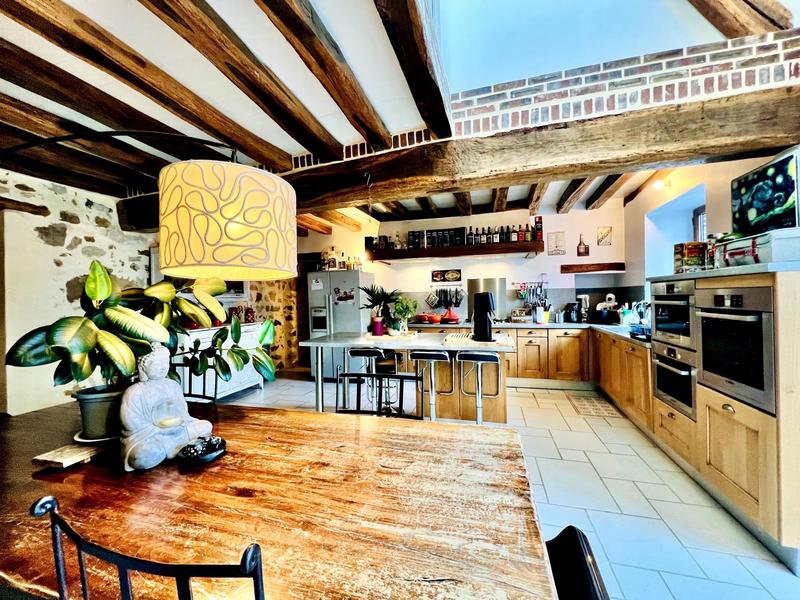 Maison - 185 m² - 7 pièces