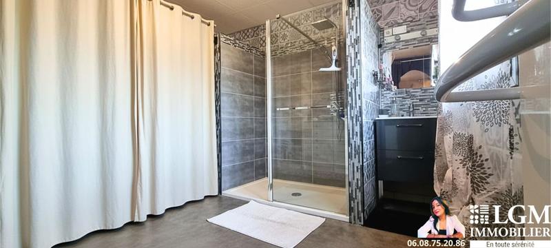 Maison - 200 m² - 6 pièces