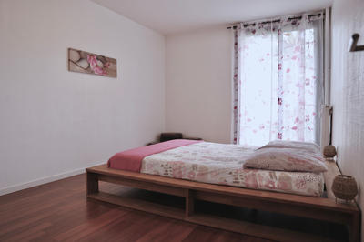 Appartement - 80 m² - 3 pièces