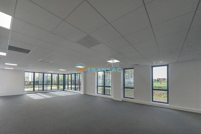 Local d'activité / Entrepôt - 4 151 m²