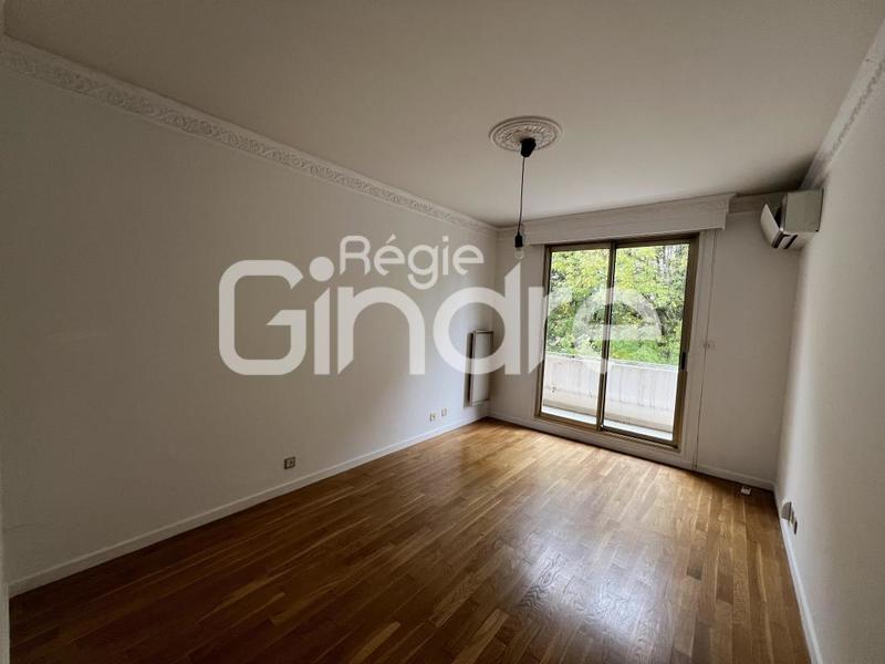 Appartement - 93 m² - 4 pièces