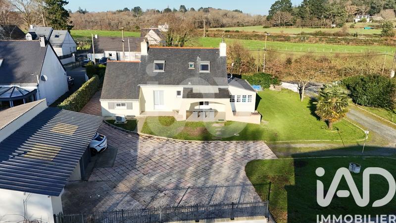 Maison - 140 m² - 6 pièces