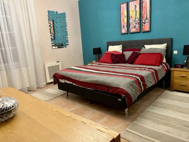 Maison traditionnelle - 270 m² - 6 pièces