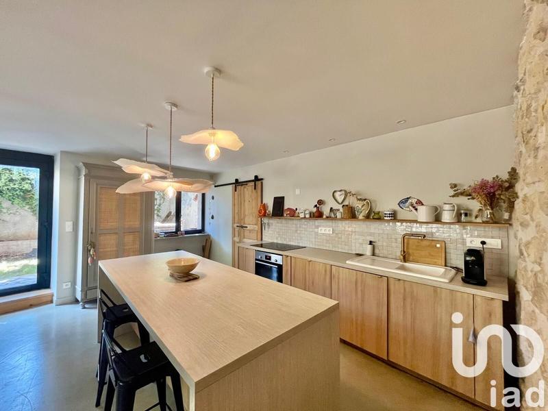 Maison - 212 m² - 7 pièces