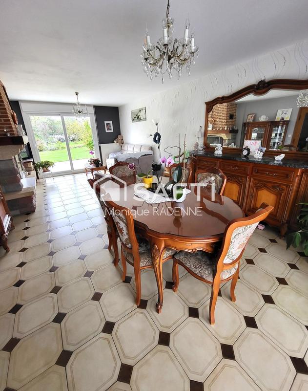 Maison - 124 m² - 8 pièces