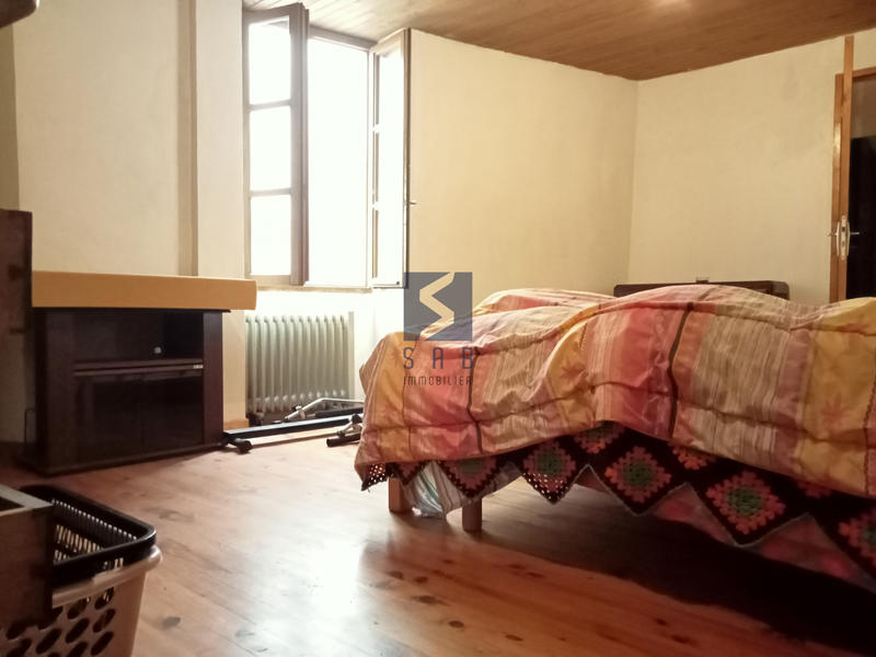 Maison de village - 90 m² - 4 pièces