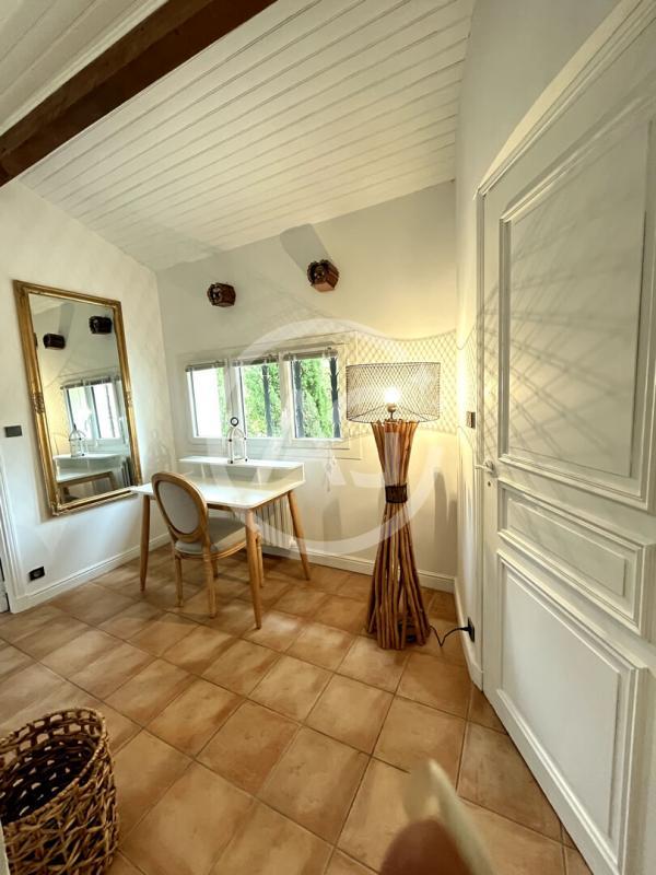 Maison - 192 m² - 7 pièces