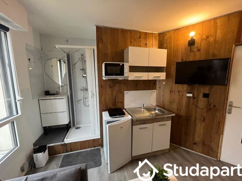 Chambre - 9 m² - 1 pièce