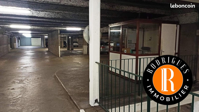 Bureau - 12 m² - 1 pièce