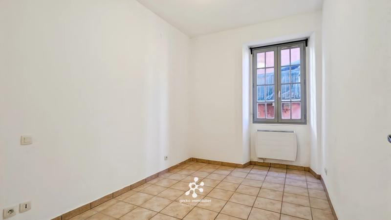 Appartement - 83 m² - 4 pièces