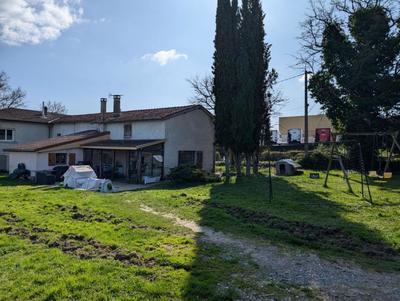 Maison - 138 m² - 5 pièces