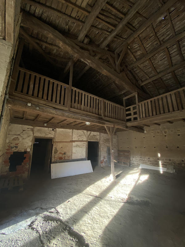 Maison - 235 m² - 9 pièces