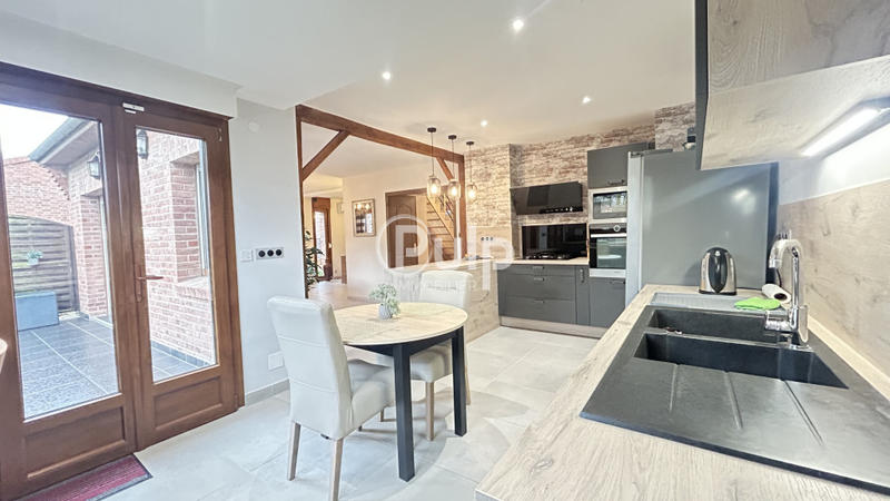 Pavillon - 144 m² - 6 pièces