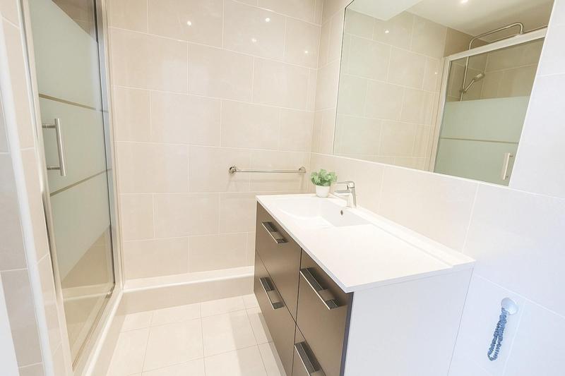 Appartement - 99 m² - 4 pièces