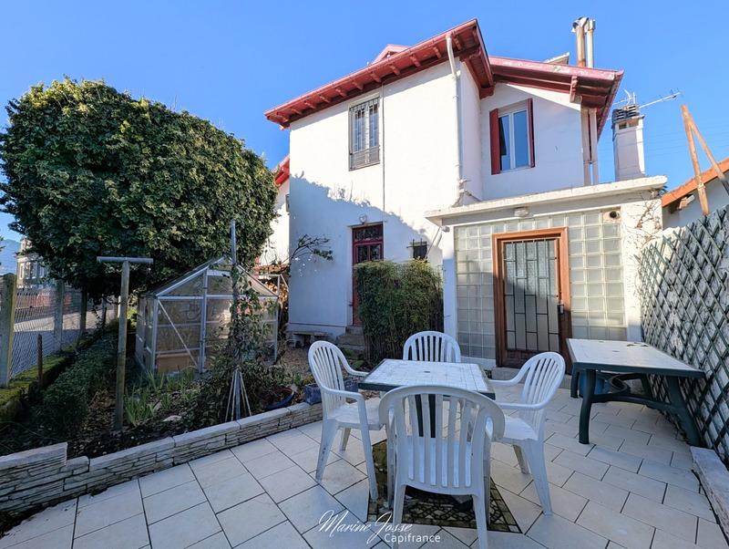 Maison - 186 m² - 7 pièces