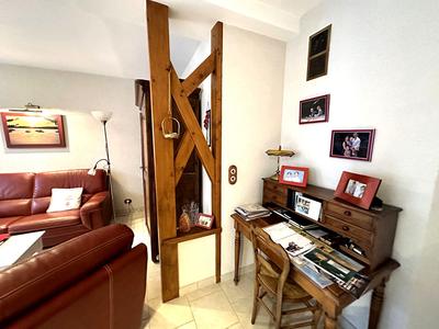 Maison - 271 m² - 7 pièces