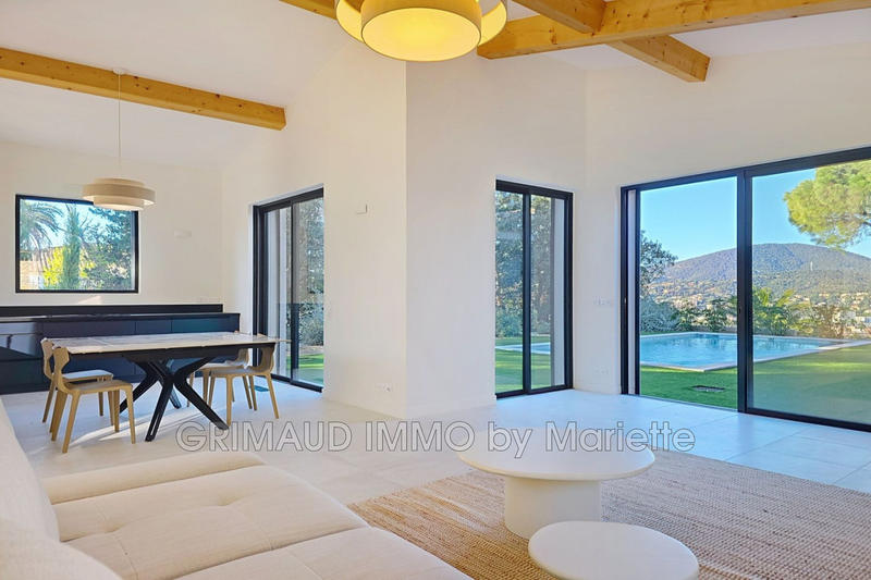 Maison - 160 m² - 4 pièces