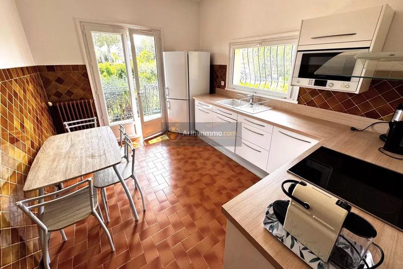 Maison - 186 m² - 7 pièces