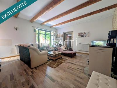 Maison - 230 m² - 10 pièces