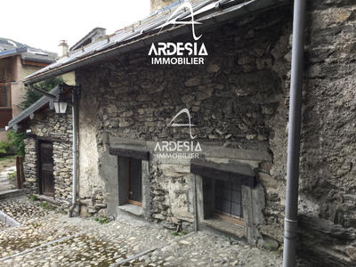 Maison - 180 m² - 6 pièces