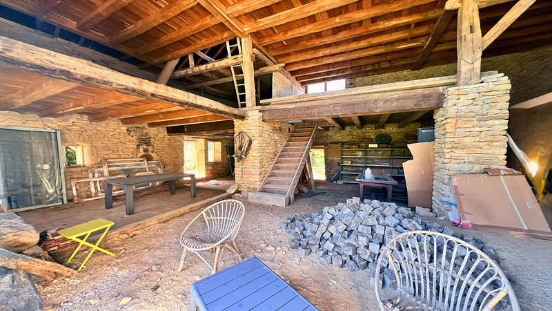 Maison - 452 m² - 10 pièces