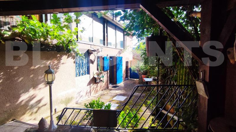 Maison ancienne - 132 m² - 9 pièces