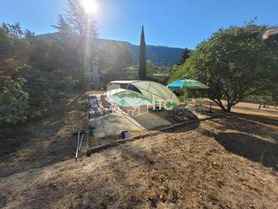 Maison - 268 m² - 6 pièces