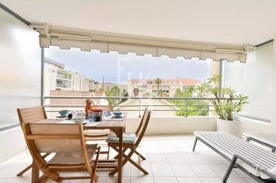 Appartement - 77 m² - 3 pièces