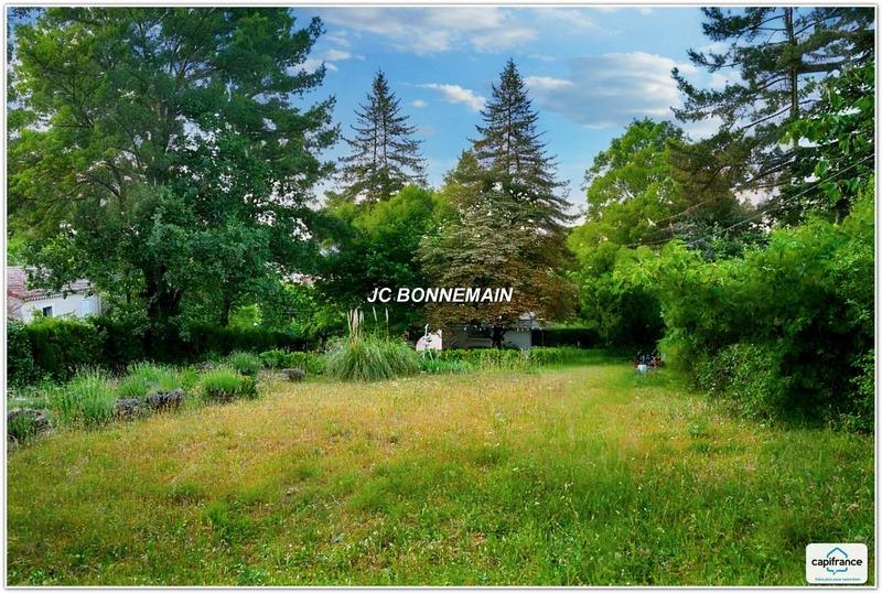 Terrain constructible - 545 m²